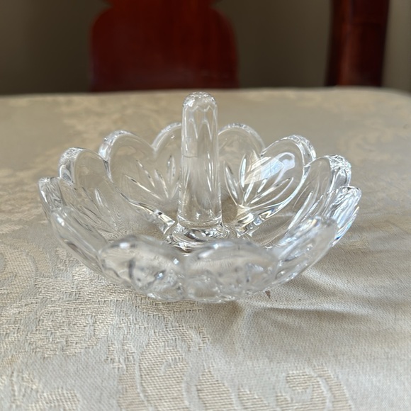 Marquis by Waterford signed Crystal heart ring holder - Picture 6 of 9